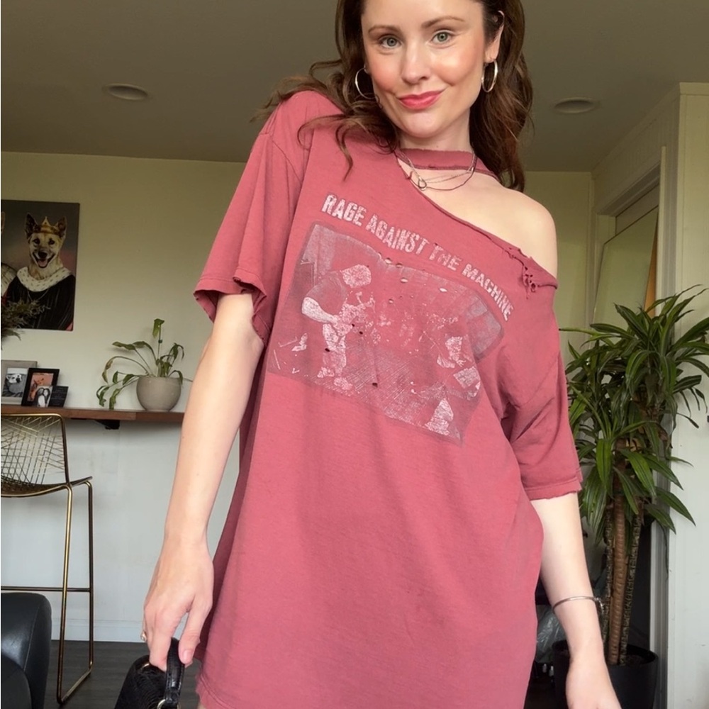 *RARE Rage T - Picture 3 of 6